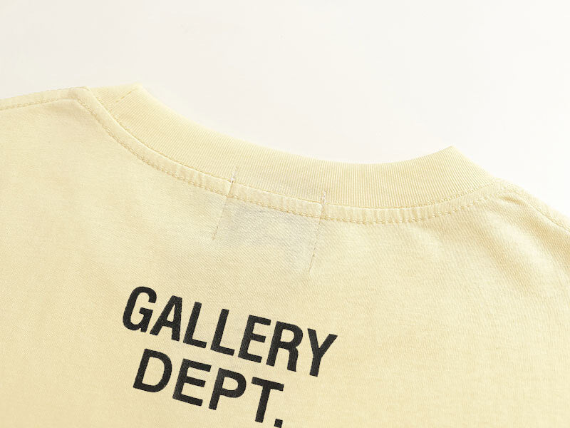 Gallery Dept.Washed French Logo Vintage Tee